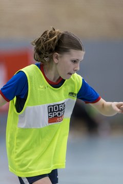Bild 75 - wDJ Loewinnen Cup D1